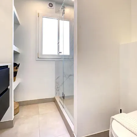 Apartment Penthouse Belisimo - Gerenoveerd Met Balkon & Zeezicht