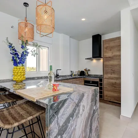 Apartment Penthouse Belisimo - Gerenoveerd Met Balkon & Zeezicht *