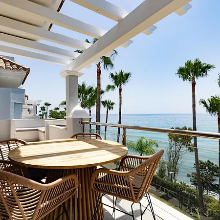 Penthouse Belisimo - Gerenoveerd Met Balkon & Zeezicht